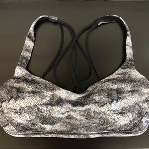 Lululemon Free To Be Zen Bra